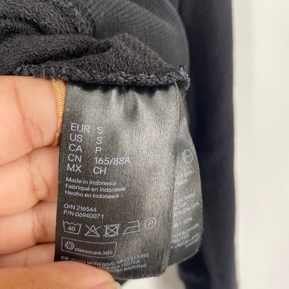 H&M Divided Black Mickey Mouse Sweatshirt - Size S - Picture 6 of 7